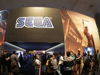 El logo de SEGA preside la entrada de la feria de videojuegos E3 2017, en Los Ángeles.