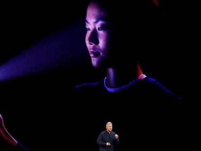 Phil Schiller presenta el iPhone X durante el evento de presentación en el Steve Jobs Theater, California, EE UU.