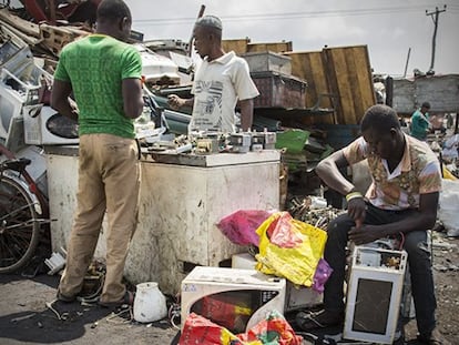 Vertedero de Agbogbloshie en Accra, Ghana, donde van a parar los residuos de Europa y Estados Unidos.
