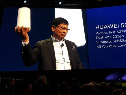 Richard Yu, CEO de la unidad de consumo de Huawei, durante la presentación de hoy en Barcelona.