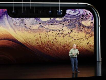 Phil Schiller explica las novedades del iPhone XS durante la presentación en el Steve Jobs Theater Marcio Jose Sanchez AP