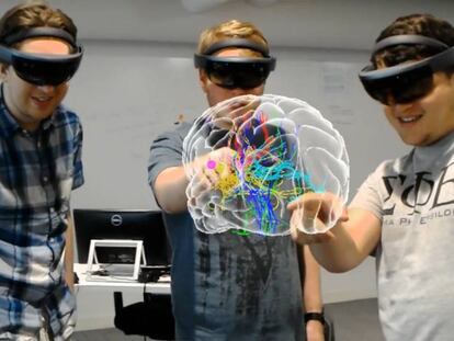 El lujo de estudiar un libro escrito en tres dimensiones