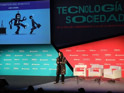 Beth Noveck durante su participación en el evento organizado por EL PAÍS Retina 'Tecnología y sociedad'. Noveck fue directora de tecnología durante la administración de Obama y dirige actualmente el Governance Lab (Govlab)