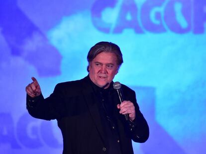 Steve Bannon: “George W. Bush no tiene ni idea de lo que dice, como cuando era presidente”