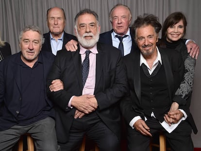 Desde la izquierda, Diane Keaton, Robert De Niro, Robert Duvall, Francis Ford Coppola, James Caan, Al Pacino y Talia Shire reunidos en el Festival Tribeca.