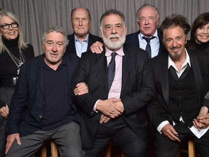 Desde la izquierda, Diane Keaton, Robert De Niro, Robert Duvall, Francis Ford Coppola, James Caan, Al Pacino y Talia Shire reunidos en el Festival Tribeca.