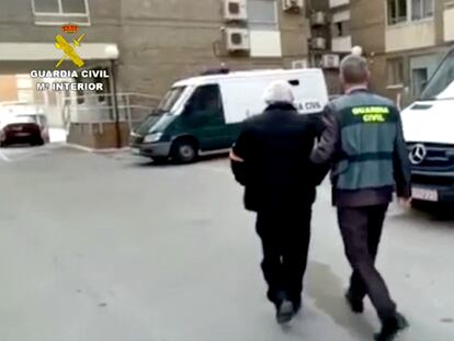 Libertad provisional sin fianza para el escritor jubilado acusado de matar a su pareja hace 37 años