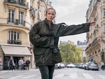 Jodie Comer, en el primer capítulo de la segunda temporada de 'Killing Eve'.