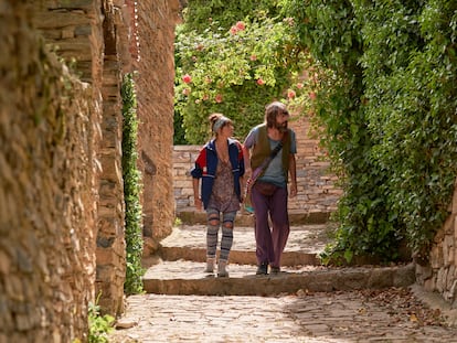 Amazon y Mediaset, extraños compañeros de viaje que sacan del cajón ‘El pueblo’