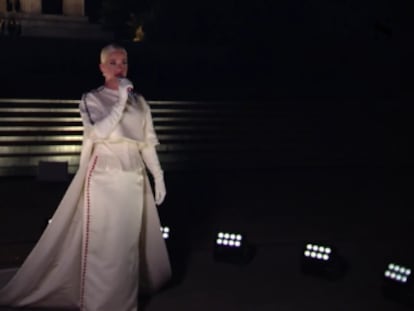 Fuegos artificiales y explosión de luz: la actuación de Katy Perry que emocionó a Joe Biden