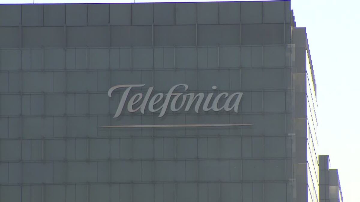 Telefónica bate su récord de beneficios por las plusvalías y