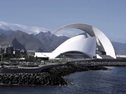 El Auditorio de Tenerife en Santa Cruz de Tenerife, España. Obra de Santiago Calatrava.