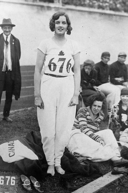 La atleta canadiense Ethel Catherwood fue la ganadora de la prueba de salto de altura en Ámsterdam 1928.