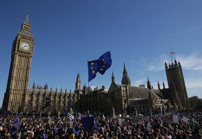 Manifestación contra el Brexit, junto al Parlamento británico.