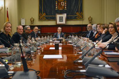 Pleno extraordinario del Consejo General del Poder Judicial para votar a sus dos candidatos al Tribunal Constitucional, en diciembre.