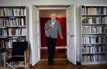 El poeta sueco Tomas Tranströmer, en su casa de Estocolmo, el pasado marzo.