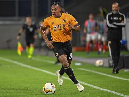 Adama Traoré, durante un partido de la Premier League con el Wolverhampton. / (AFP)