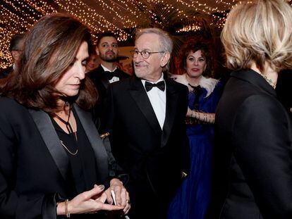 Steven Spielberg, director del remake de West Side Story, llega al Governors Ball.