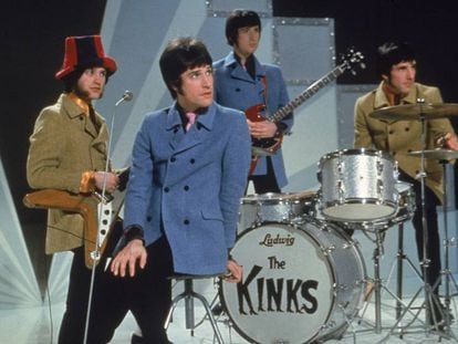 Desde la izquierda, Dave Davies, Ray Davies, Peter Quaife y Mick Avory de The Kinks en 1968.