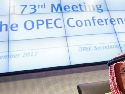 El ministro saud&iacute; de Energ&iacute;a, Jalid al Falih, antes de la 173 conferencia de la OPEP, celebrada el jueves en Viena.  