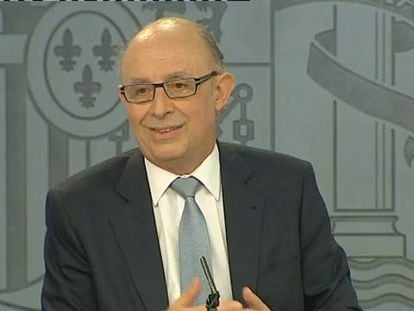 Montoro: "Los funcionarios recibirán otro 25% de la paga en octubre"