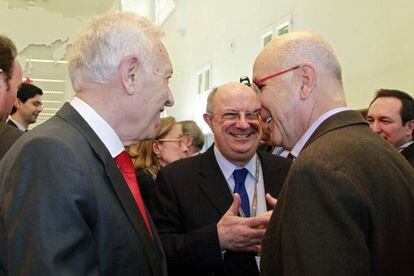 José Manuel García-Margallo con el dirigente de Unió Josep Antoni Duran i Lleida, en presencia del eurodiputado del PP Santiago Fisas.