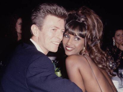 Iman y David Bowie en una cena en 1992. 