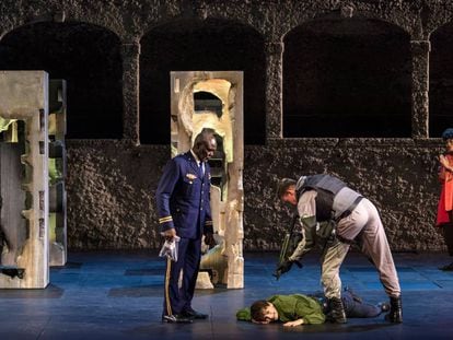 Una escena de &#039;La clemenza di Tito&#039;, representada en el Festival de Salzburgo.