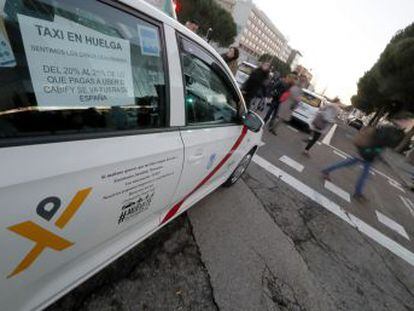 Los taxistas continúan con el paro al terminar sin acuerdo la reunión con la Comunidad