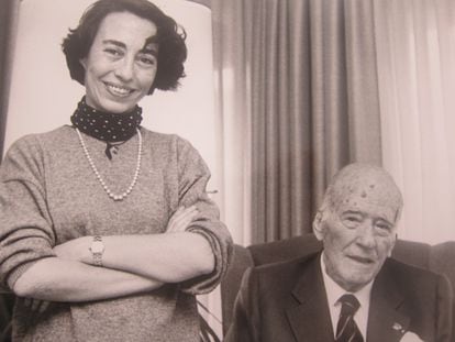 Margarita Rivière, junto al presidente de la Generalitat Josep Tarradellas