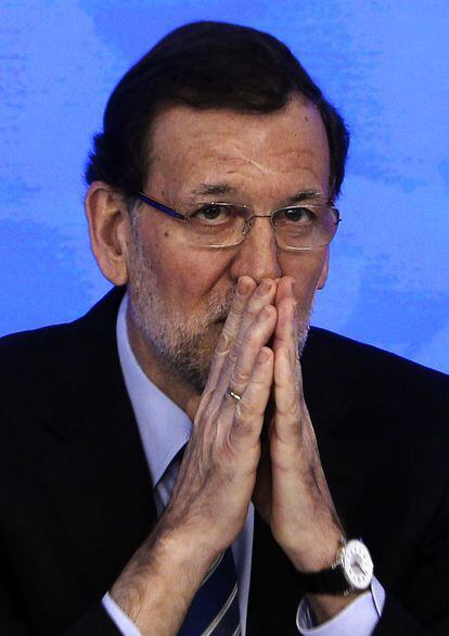 Mariano Rajoy antes de empezar la rueda de prensa.