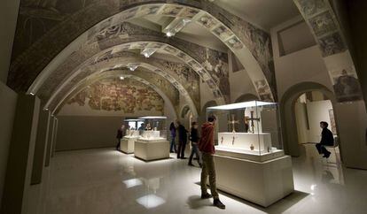 Las pinturas murales de Sijena en su emplazamiento actual, la última sala del románico del MNAC.