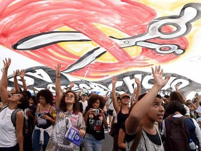Una de las protestas estudiantiles en Brasilia contra los recortes de Jair Bolsonaro.