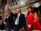 Alberto Fenrández y Cristina Fernández de Kirchner saludan este domingo durante la apertura de las sesiones ordinarias del Congreso. 