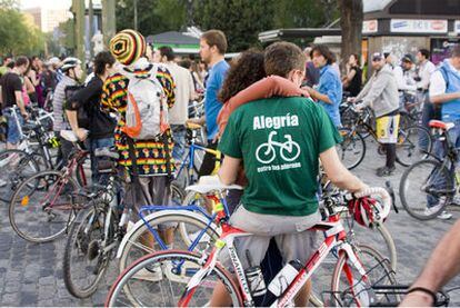 Los ciclistas toman las calles de Madrid una vez al año desde 2009.