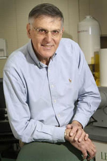 El Premio nobel de Química 2011 Daniel Shechtman.