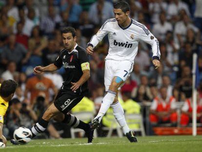 Cristiano Ronaldo marca su segundo gol.