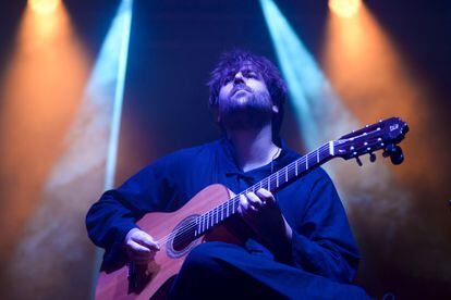 Daniel Llorente Rey (Daniel Minimalia), 1983, es un guitarrista y compositor orensano.