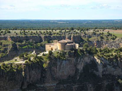 La ermita del monasterio de San Frutos, en el parque natural de las Hoces del Duratón.