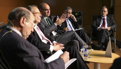 Los cinco dirigentes del campus de Alicante critican los recortes en educación y en becas