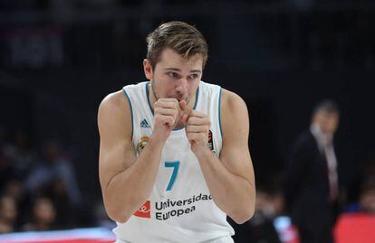 Doncic, ante el Efes