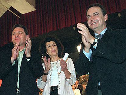 De izquierda a derecha, Antonio Gutiérrez, Mercedes Cabrera y José Luis Rodríguez Zapatero.