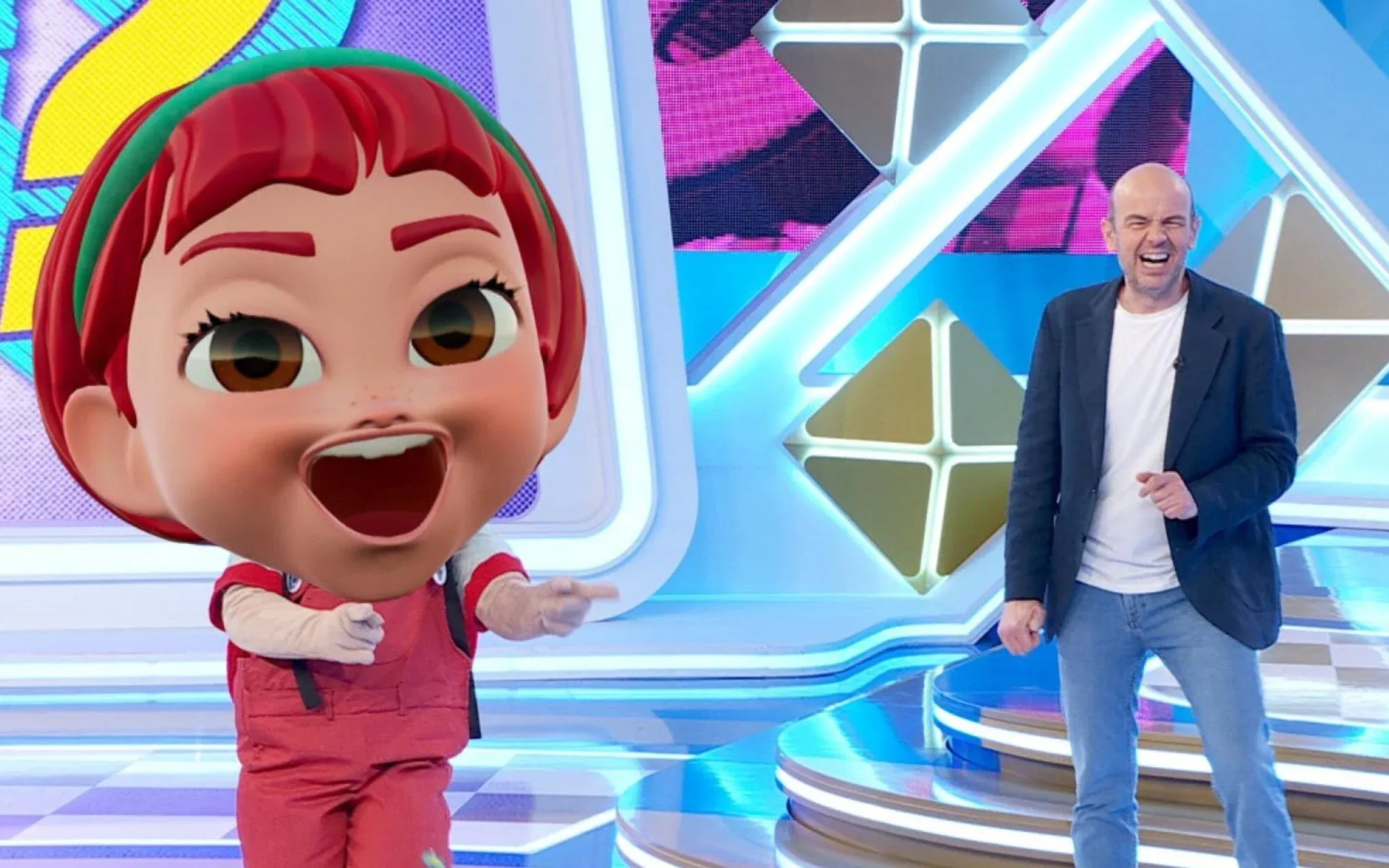 La niña virtual Mapi junto a Jandro, presentador del concurso de TVE.