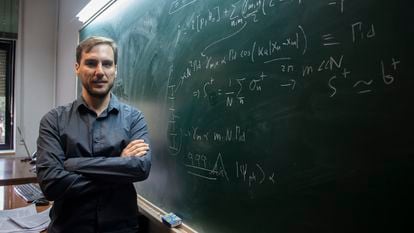 Alejandro Gonzalez Tudela, a science researcher at the CSIC's Institute for Fundamental Physics.