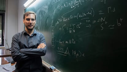 Alejandro Gonzalez Tudela, a science researcher at the CSIC's Institute for Fundamental Physics.