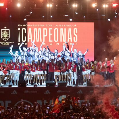 DVD 1174 (21/8/2023).  Madrid, España.Celebracion de la seleccion femenina de futbol, campeonas del mundo.Principe pio  / INMA FLORES