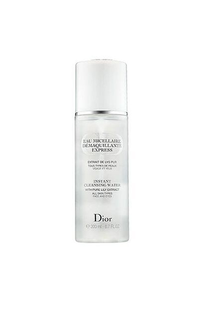 Dior ha creado una fórmula especial que elimina rápidamente todo el maquillaje, dejando la piel fresca, limpia y radiante. Cuesta 36 euros.