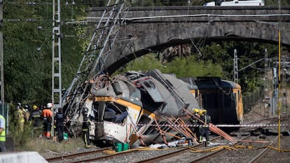 Imagen del accidente de tren en O Porriño (Pontevedra) tras descarrilar en septiembre de 2016.
