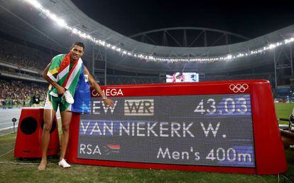 Wayde van Niekerk y su r&eacute;cord del mundo en los 400 metros. 