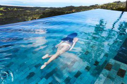 La piscina del hotel Kura Design Villas, en Bahía Ballena (Costa Rica).